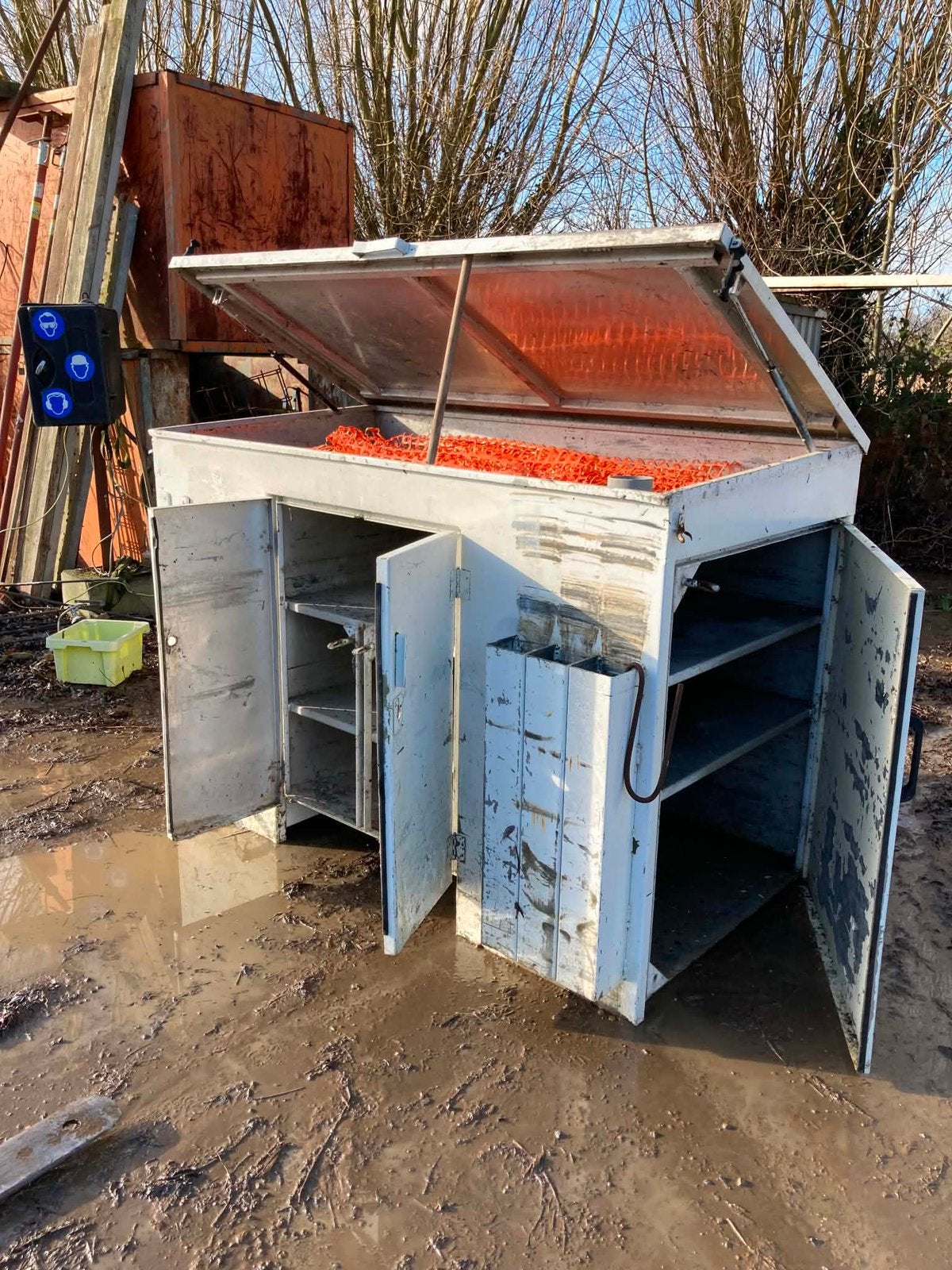 Materiaal kast aluminium, Doe-het-zelf en Bouw, Gereedschapskisten, Zo goed als nieuw, Ophalen