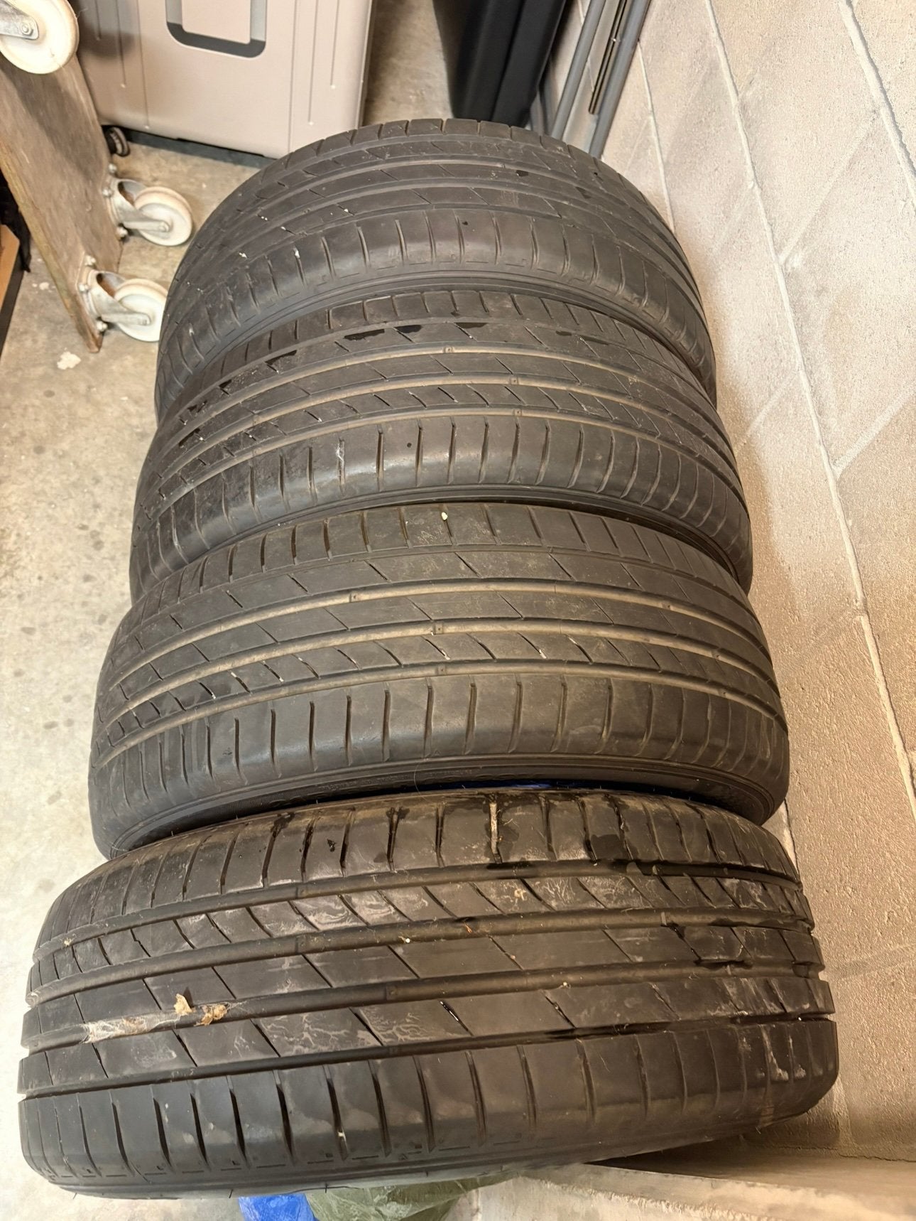 215/55 R18 99V, Autos : Pièces & Accessoires, Neuf, 215 mm, Pneus été, 18 pouces