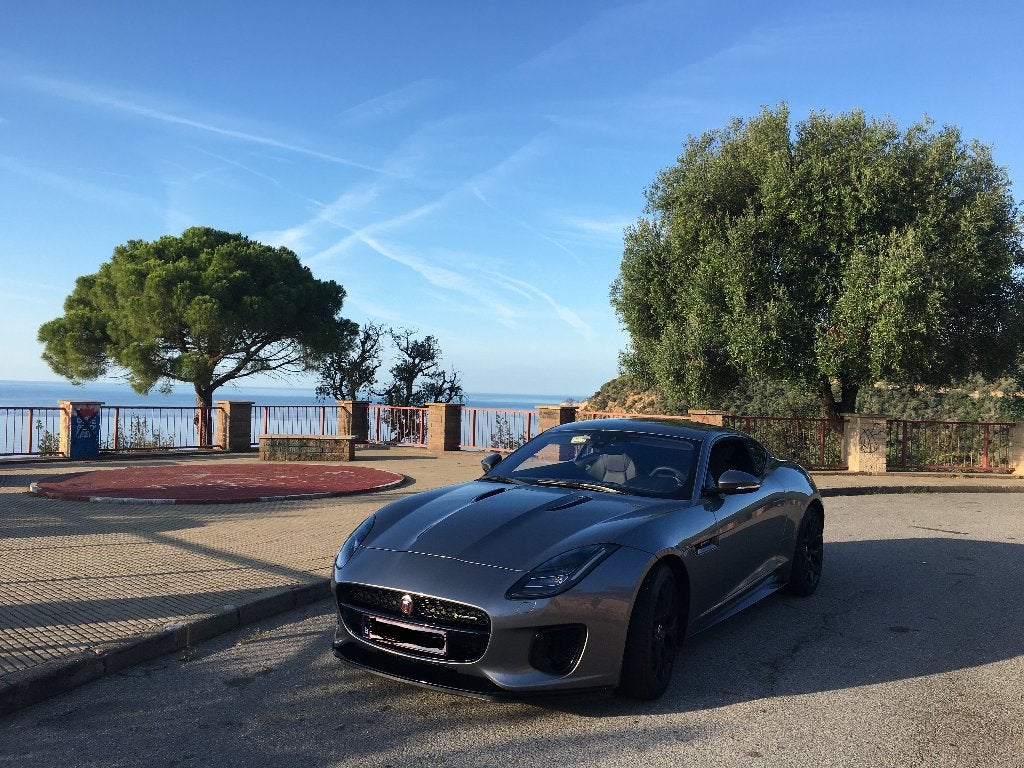 À vendre Belle Jaguar F-Type P300 R-Dynamic Black Edition, Autos, Jaguar, Particulier, F-type, ABS, Caméra de recul, Phares directionnels