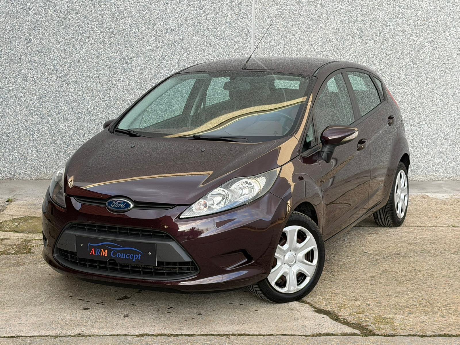 Ford Fiesta 1.25 essence 2009 prête à immatriculer, Autos, Rouge, Achat, Entreprise, Boîte manuelle