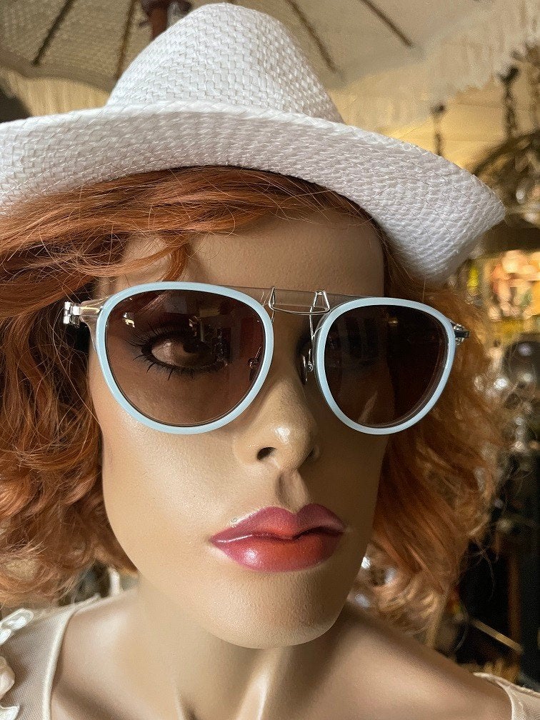NIEUWE EXCLUSIEVE Calvin Klein ZONNEBRIL CKNYC1884S 451, Bijoux, Sacs & Beauté, Lunettes de Soleil & Lunettes | Femmes, Neuf, Autres marques