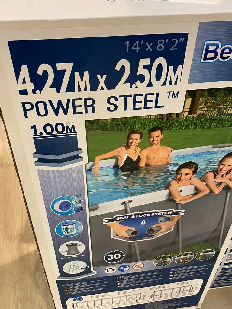 Zwembad Bestway met trap, filter en matten op zonne-energie, Ophalen, Zo goed als nieuw