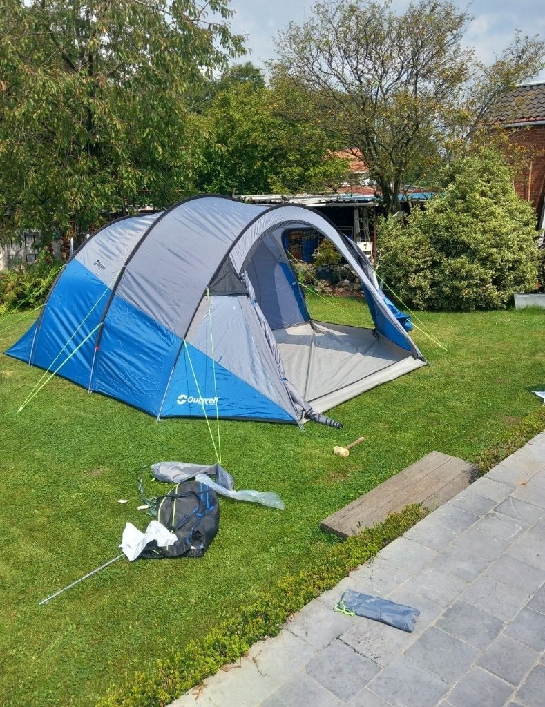Outwell earth 5 tent, Caravanes & Camping, Enlèvement, Utilisé, Jusqu'à 5