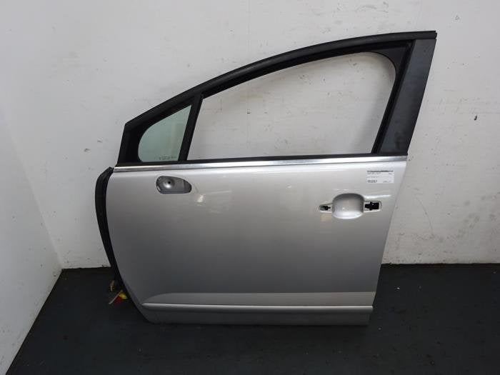 Portière 4portes avant gauche d'un Peugeot 5008 (EZR), -, 3 mois de garantie, Utilisé, Porte