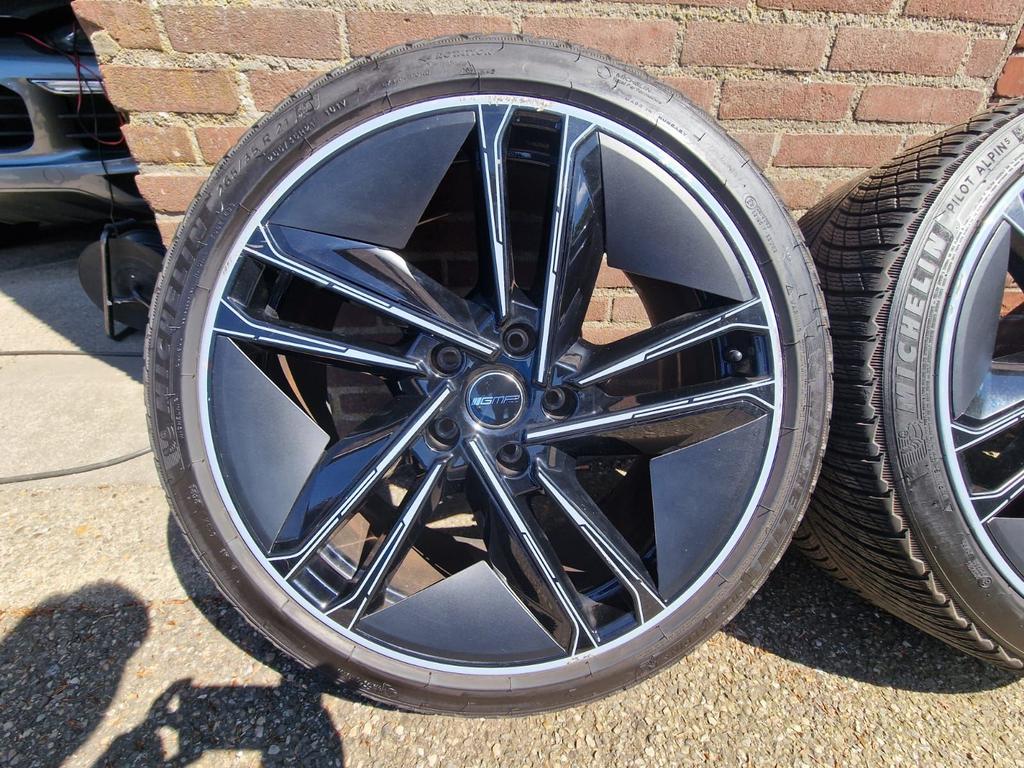 Audi Etron GT Michelin winterset breedset 21" GMP 6.5 mm pro, Auto-onderdelen, Gebruikt, -, -, Banden en Velgen