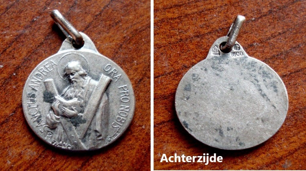 Medaille met Sint Andrea (zilver), Verzamelen, Ophalen of Verzenden, Gebruikt, Overige typen, Christendom | Katholiek
