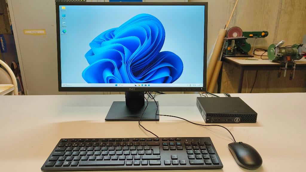 Dell OptiPlex 3060 complete PC, Ophalen, Zo goed als nieuw, Met monitor, SSD