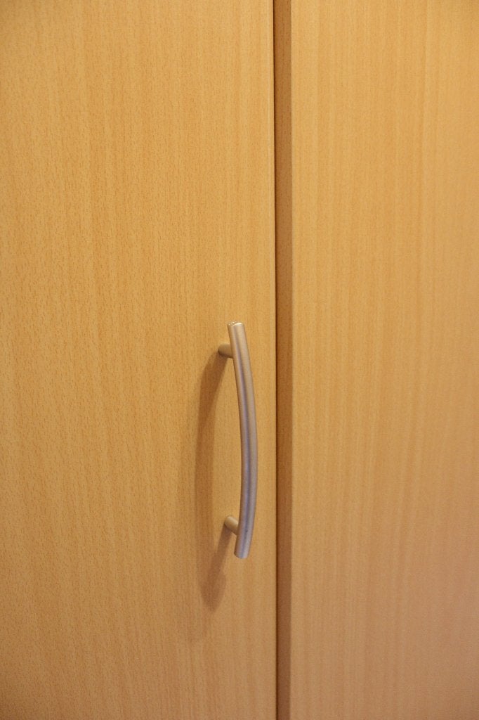 Zeer ruime bergkast met spiegels, Huis en Inrichting, Kasten | Kleerkasten, Ophalen, Met deur(en), 200 cm of meer, Zo goed als nieuw