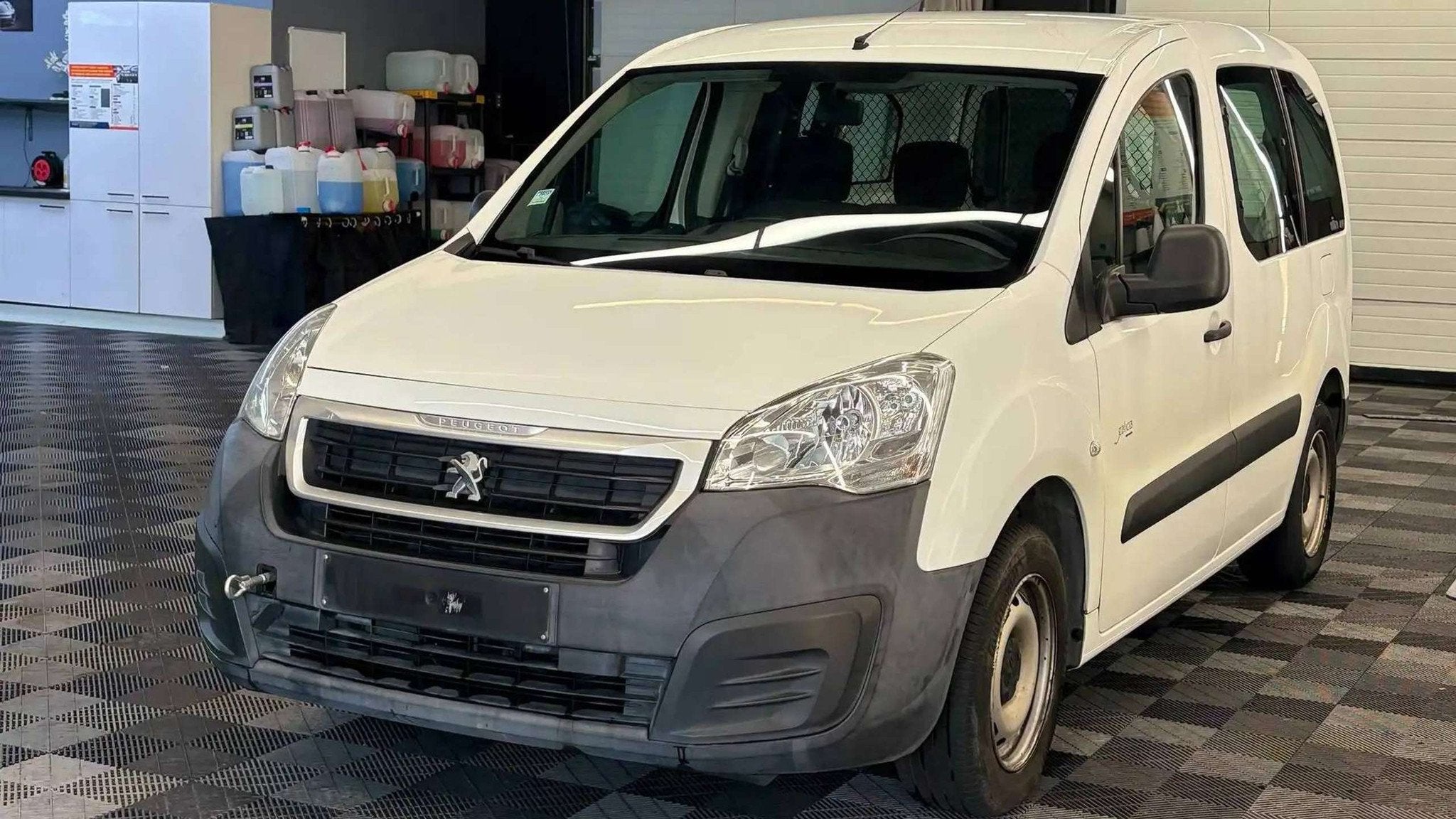 Peugeot Partner BENZINE bj2017 EUR6b JOINT DE CULASSE, Autos, Achat, Entreprise, 3 places, Autre carrosserie