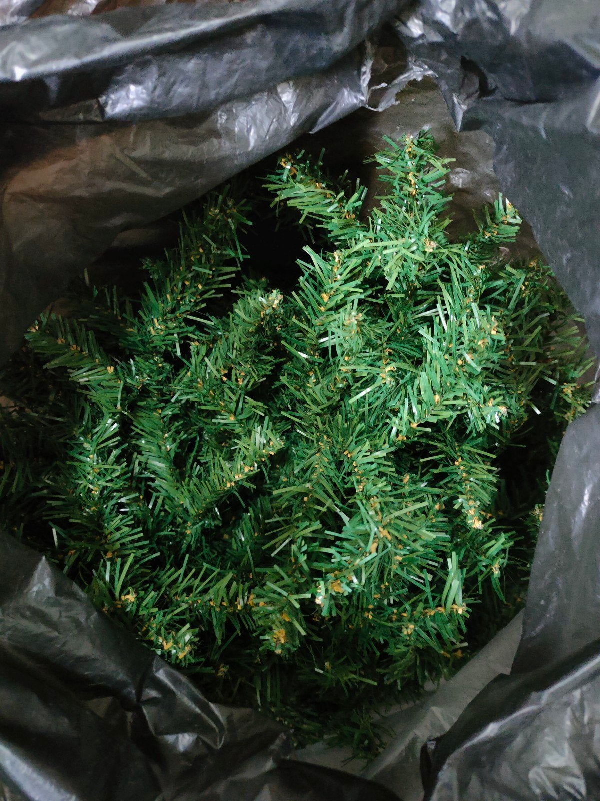 kerstboom en kerstballen, Ophalen