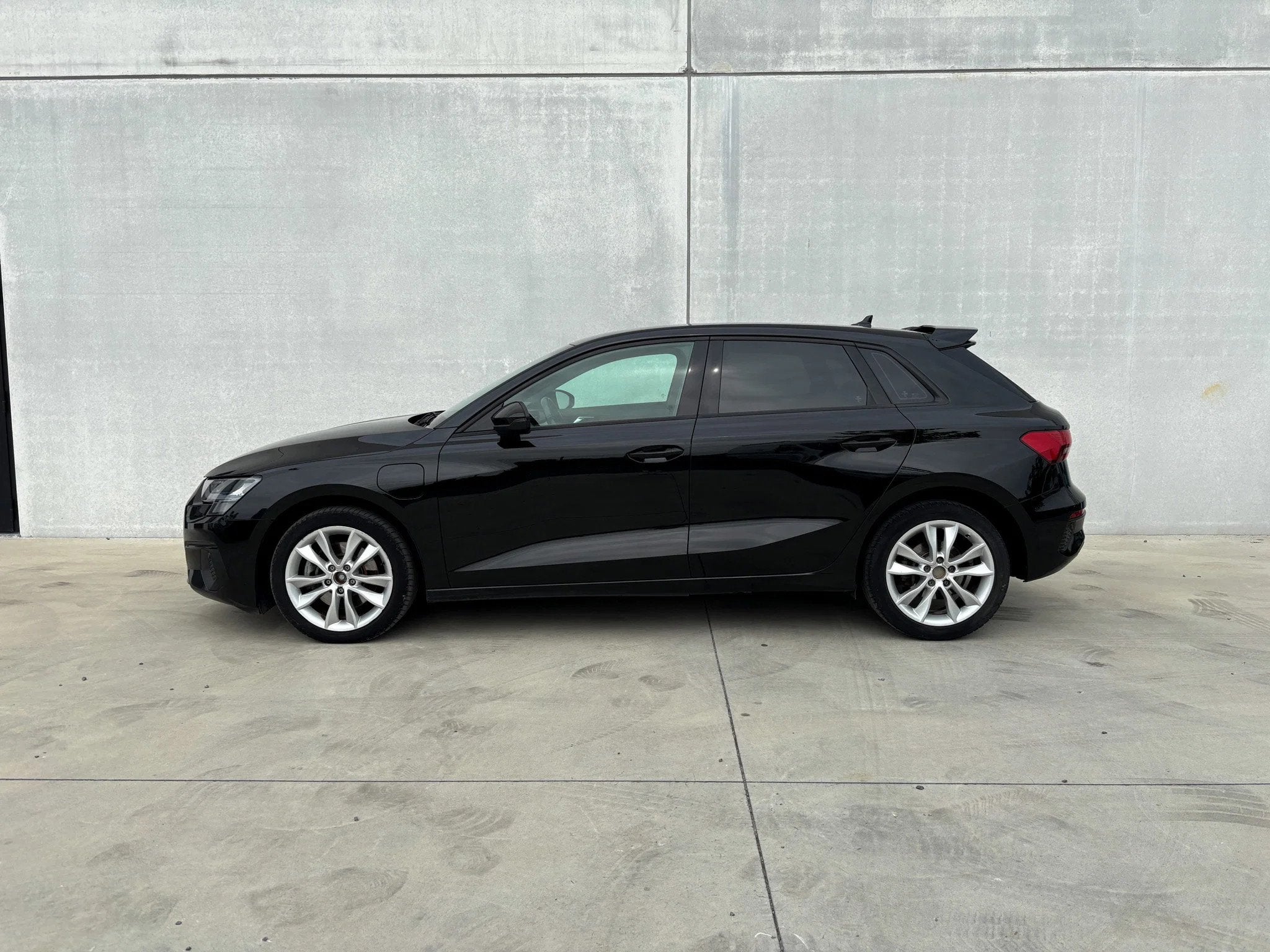 Audi A3 Sportback 40 TFSIe | Leasing (bj 2023, automaat), Auto's, Automaat, Gebruikt, Euro 6, Hybride Elektrisch/Benzine