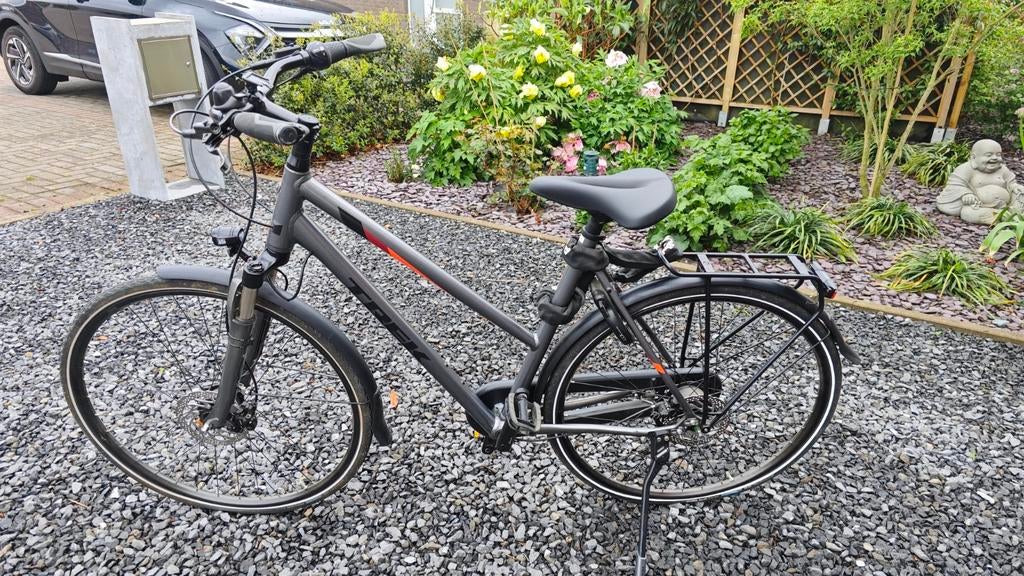 Vélo trek L400 stagger + antivol, Vélos & Vélomoteurs, Enlèvement