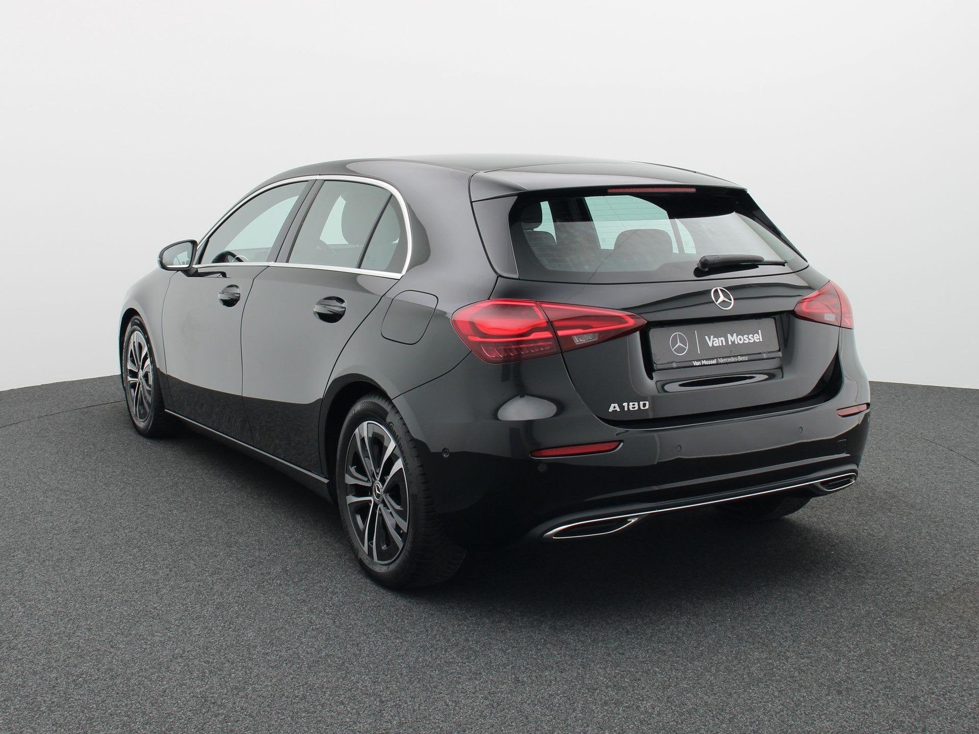 Mercedes-Benz A-Klasse 180 Business Line + CARPLAY + CAMERA, Autos, 100 kW, Achat, Entreprise, Entretenue par le concessionnaire