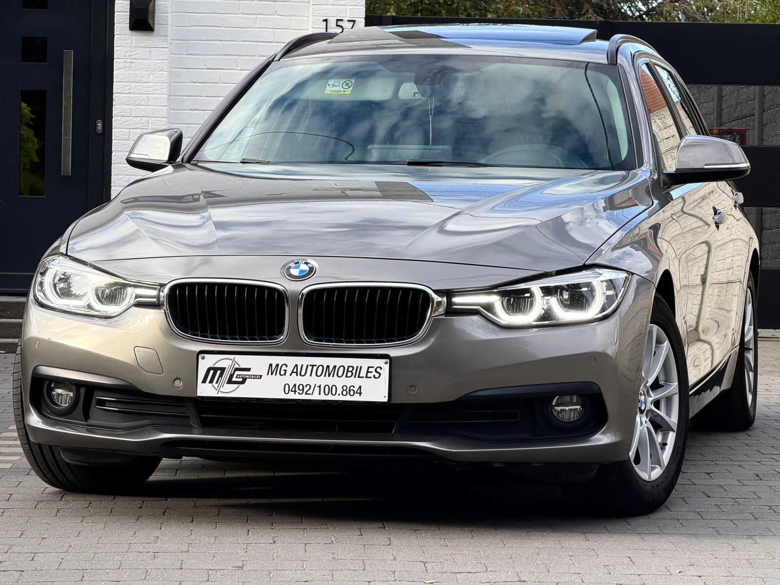 BMW 316 DA BREAK PACK SPORT BOITE AUTO TOIT PANO LED NAVI, Autos, Cuir, Achat, Entreprise, Entretenue par le concessionnaire