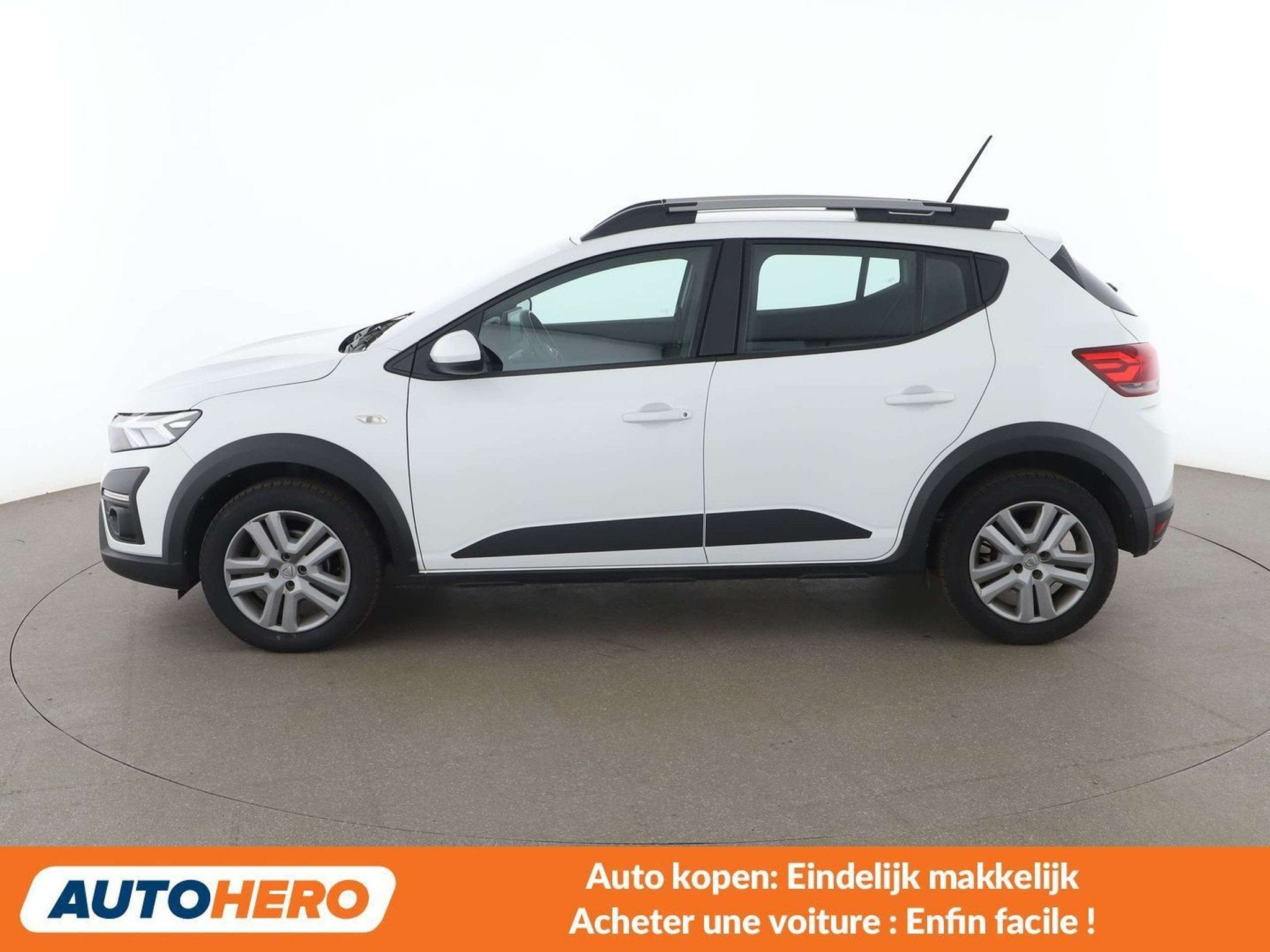 Dacia Sandero 1.0 TCe Stepway Comfort (bj 2022), Auto's, Dacia, Voorwielaandrijving, Stof, Gebruikt, 91 pk