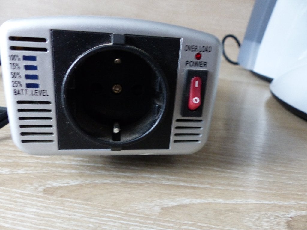 Omvormer 12v dc naar 230v ac, Ophalen of Verzenden, Gebruikt