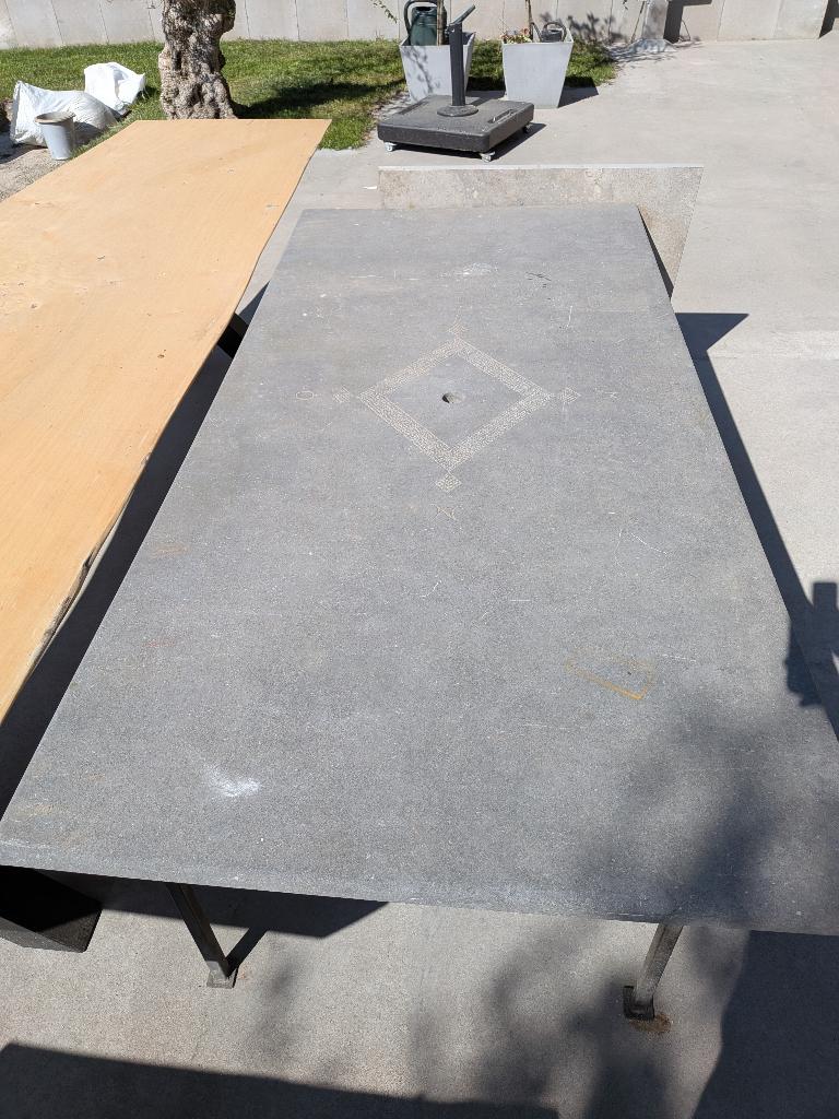 Table de jardin Arduin, Enlèvement