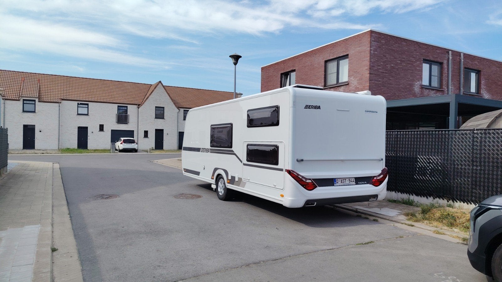Eriba Nova 565, Stapelbed, Rondzit, 7 tot 8 meter, Particulier