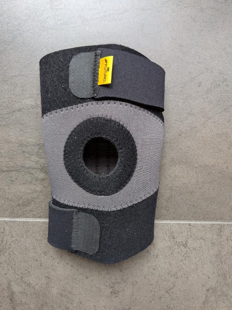 FUTURO Knie brace 45696 maat S, Ophalen of Verzenden, Zo goed als nieuw