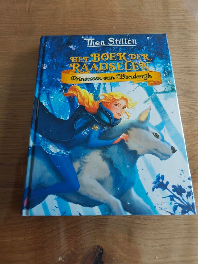 Thea Stilton - Het boek der raadselen, Enlèvement, Thea Stilton