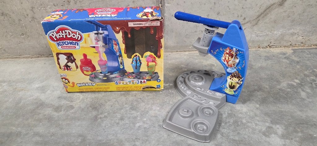 Play-Doh Drizzy Ice Cream speelset, Ophalen, Gebruikt