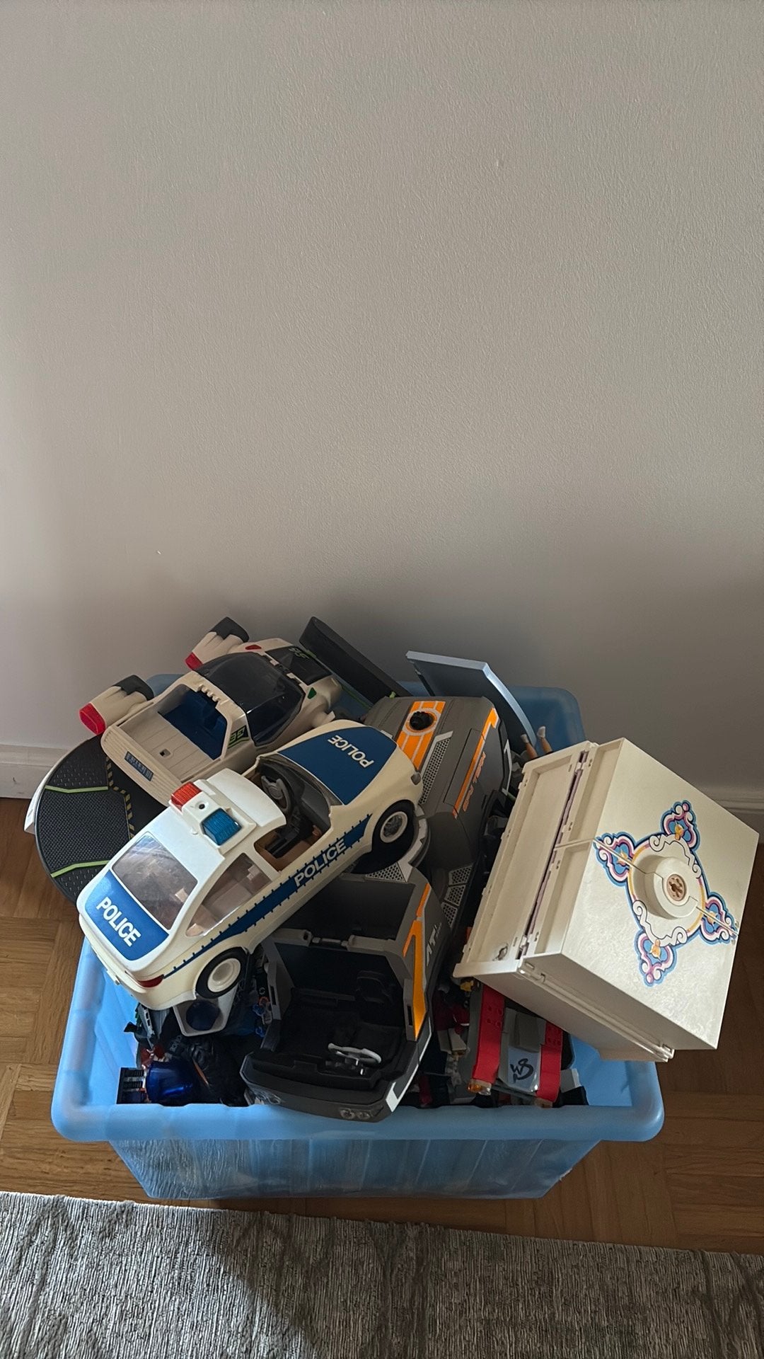 Bac de jeu melange playmobil/lego, Kleding | Dames, Kledinghangers, Ophalen, Gebruikt