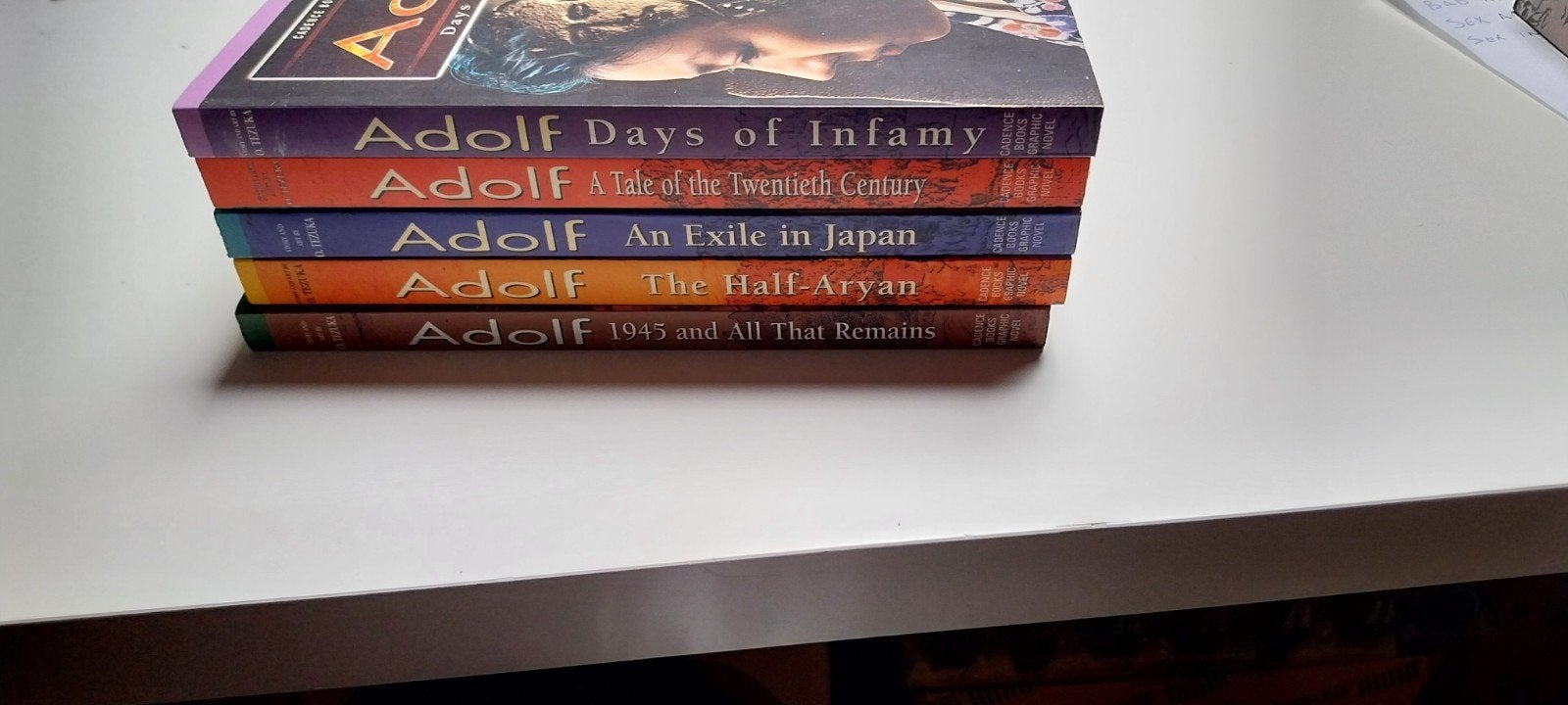 adolf story by osamu tezuka, Ophalen of Verzenden