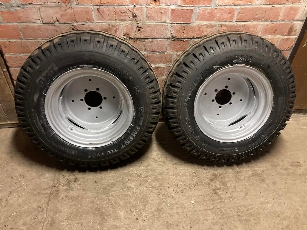 Massey Ferguson 10.5/80 x 18 gazonbanden, Ophalen, Wiellader of Shovel