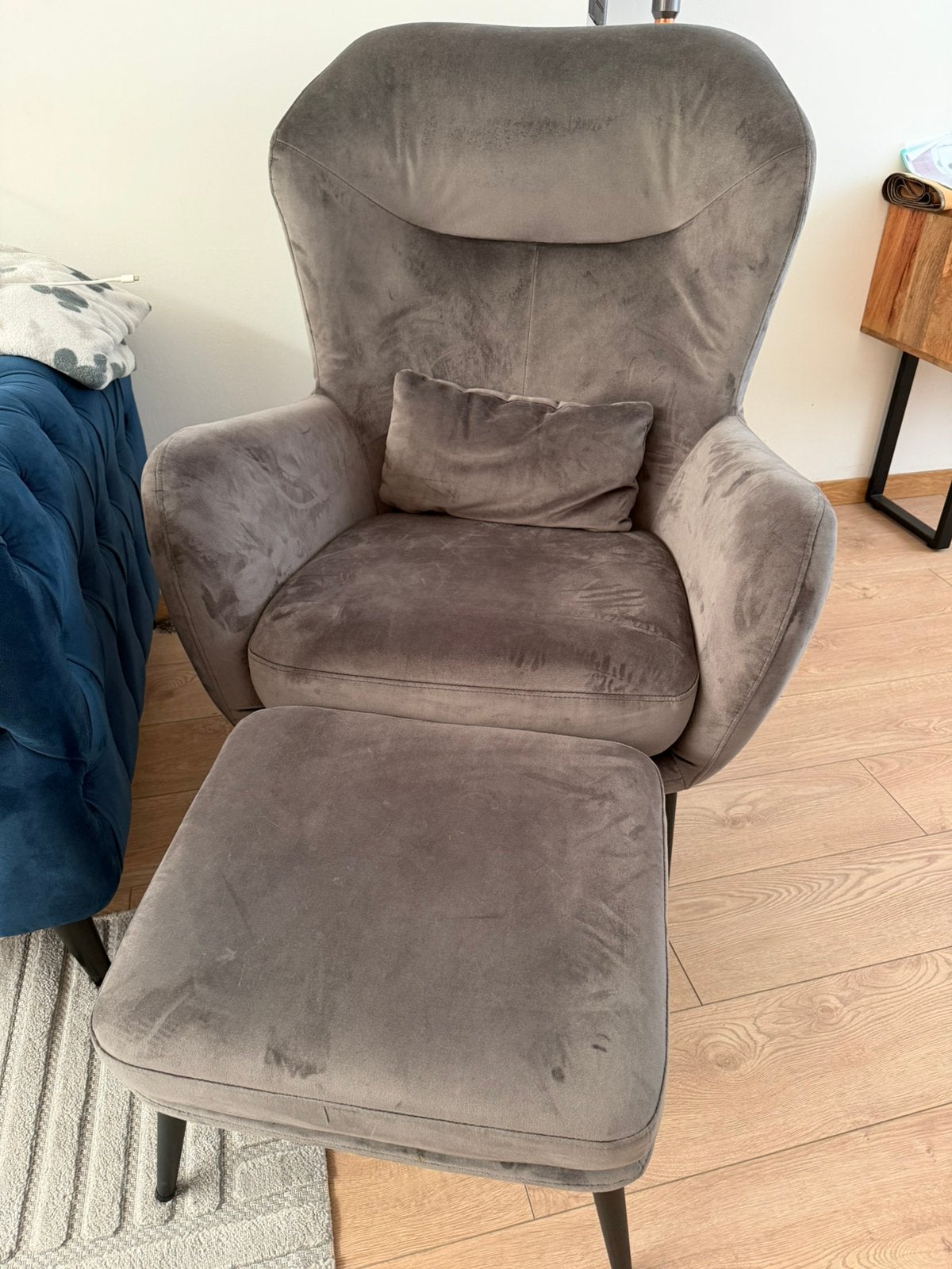 Fauteuil 1 place avec pouf, Ophalen, Zo goed als nieuw