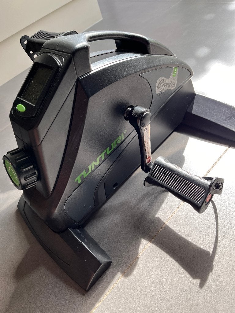 Tunturi Cardio Fit M35 stoelfiets/hometrainer, Sport en Fitness, Ophalen, Zo goed als nieuw, Armen, Stoelfiets
