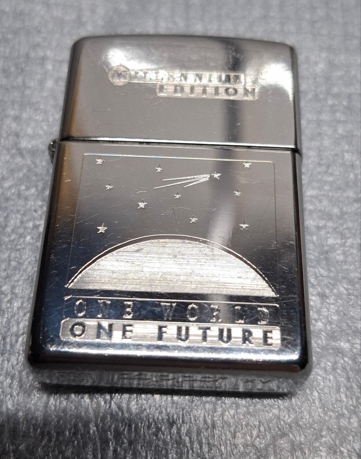 Aansteker Zippo aansteker titaniumplaat Millennium 1999 XV 8, Ophalen of Verzenden, Aansteker