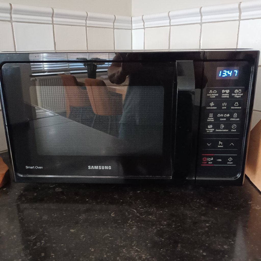 Combi magnetron Samsung, Elektronische apparatuur, Ophalen, Gebruikt, Draaiplateau, Combi-microgolfoven