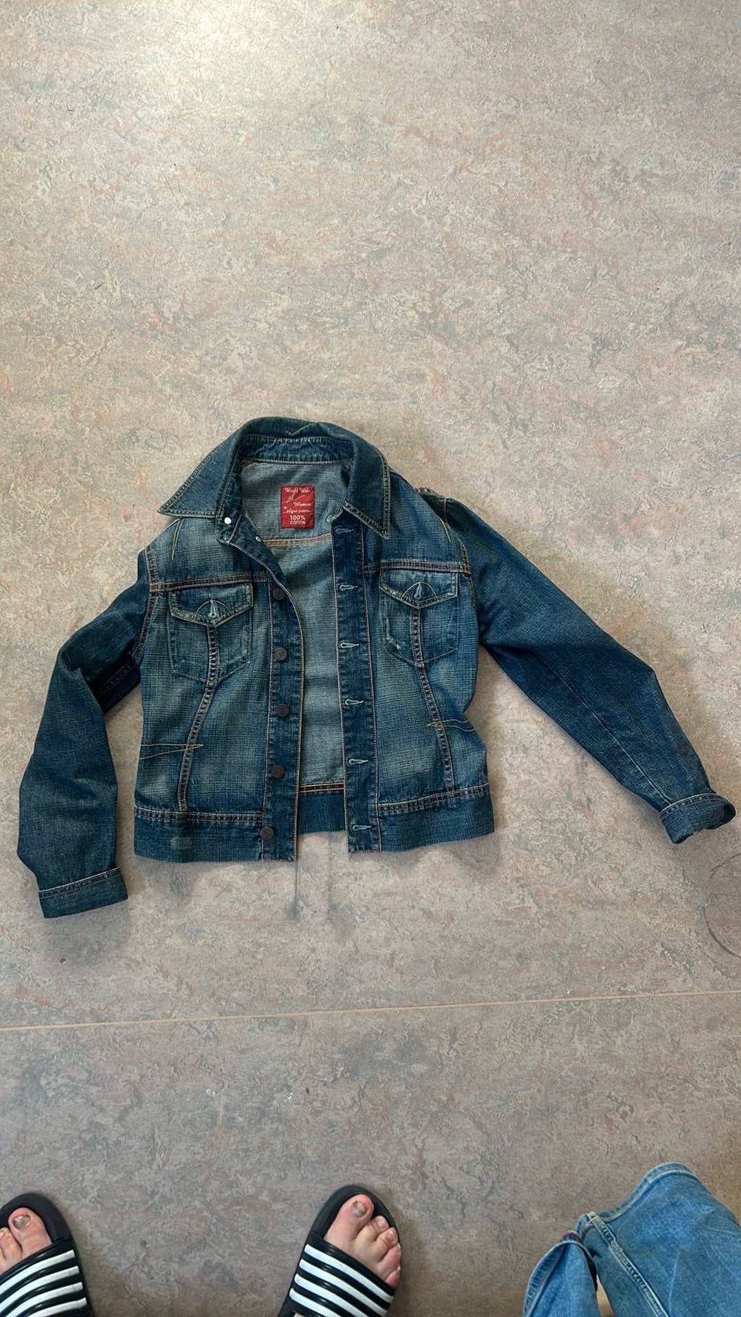 Veste en jean Alysi., Vêtements | Femmes, Enlèvement, Comme neuf