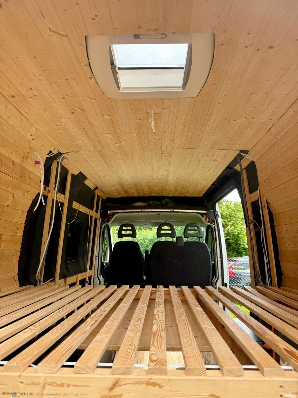 Camionnette semi aménagée, Enlèvement, Utilisé