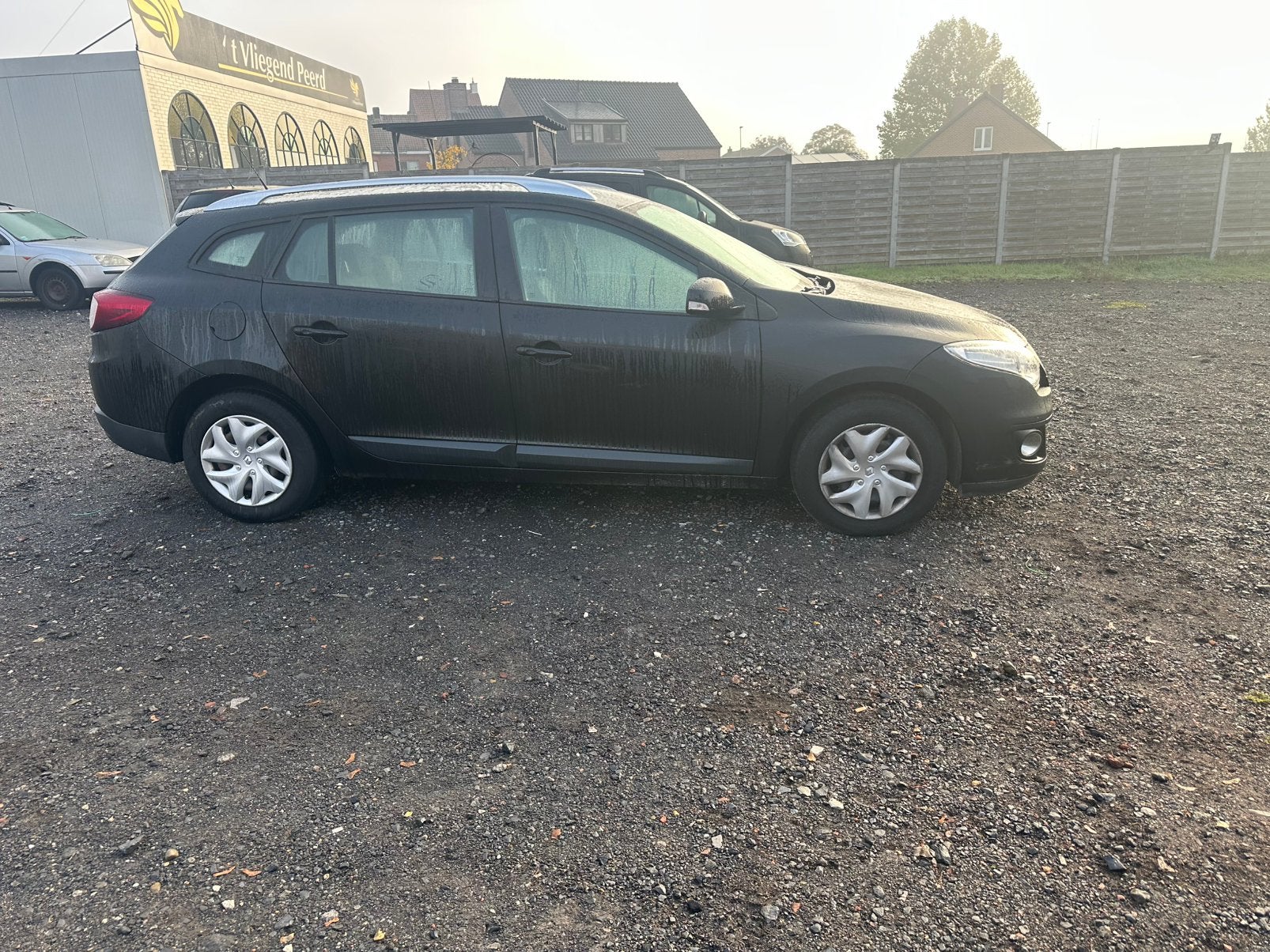 Le volant moteur de la Renault Megane 1.5dci est bruyant, Autos, Achat, Boîte manuelle, Noir, 5 portes