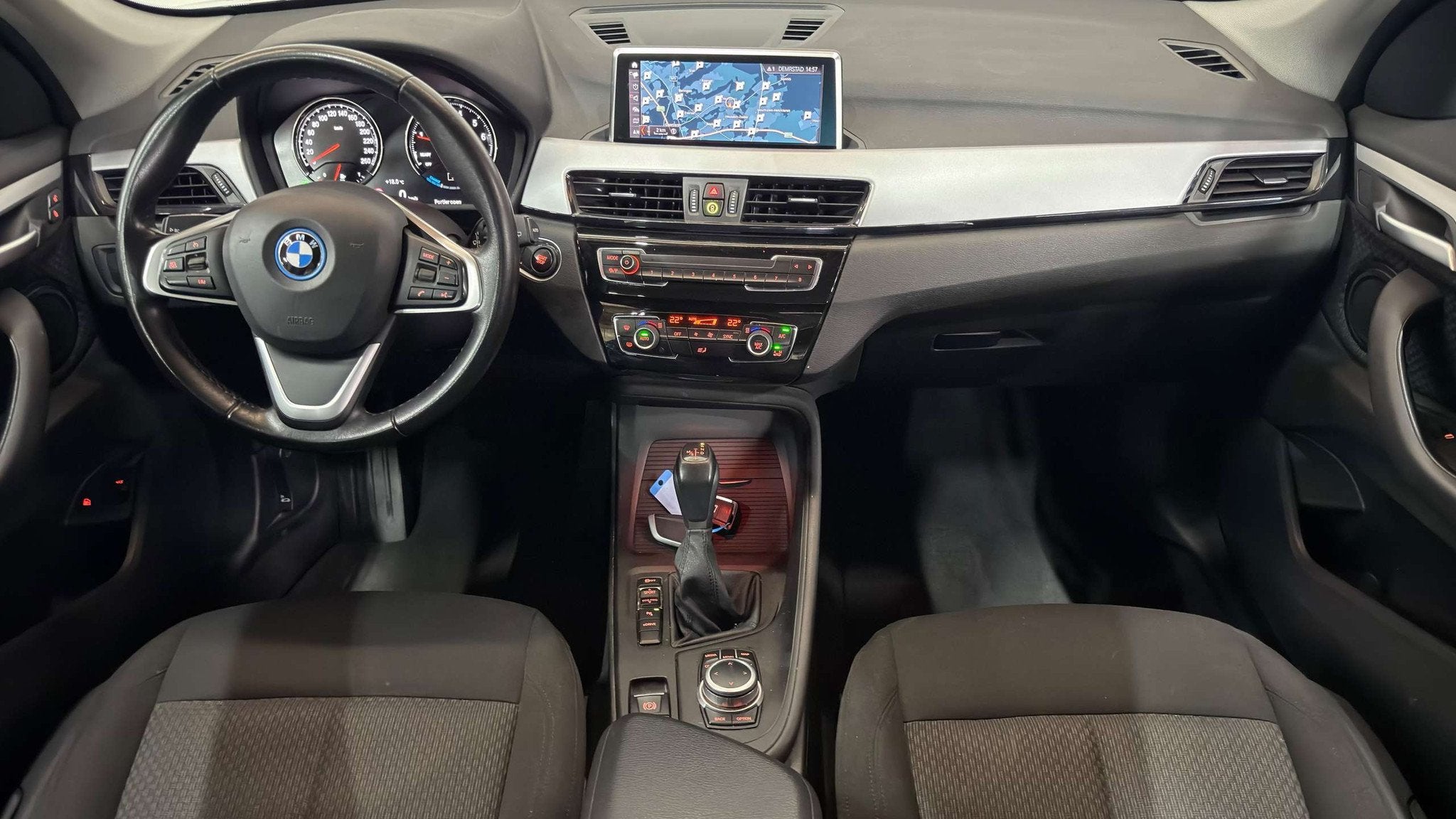 BMW X1 1.5iA xDrive25e SOH 95% Garantie Plug In Hybride B, Autos, BMW, X1, Achat, Entreprise, Carnet d'entretien