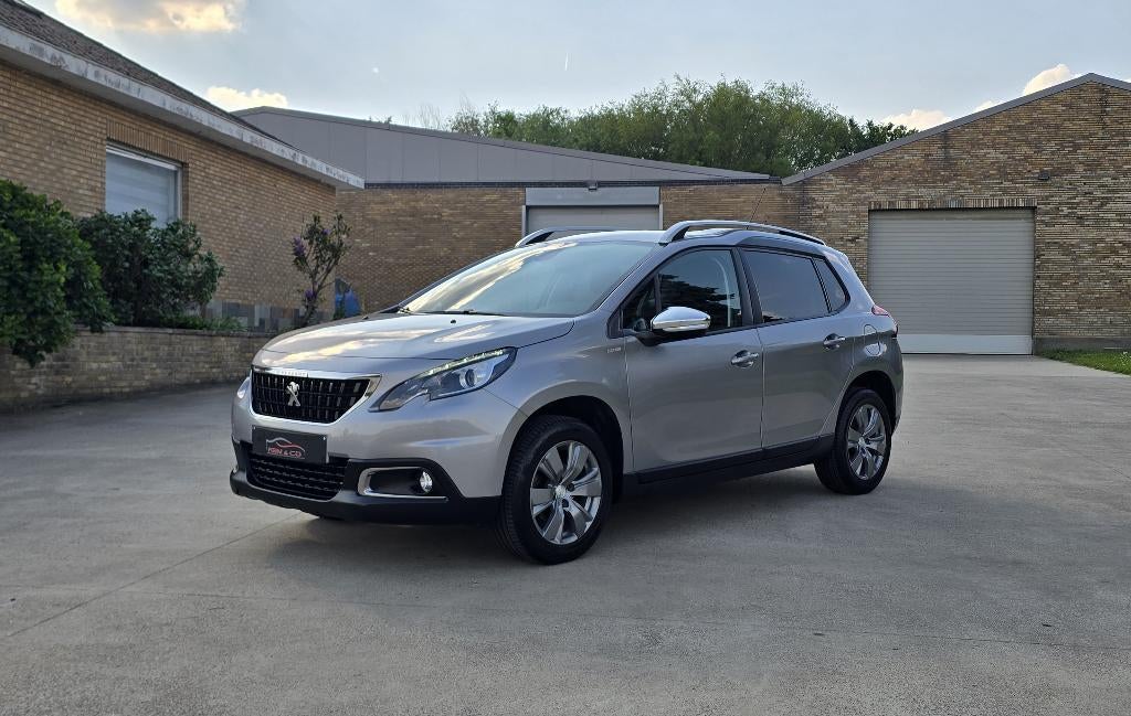 Peugeot 2008 Style 1.2i Essence ** Carplay ** GAR 12M, Autos, Argent ou Gris, Achat, Euro 6, Entreprise