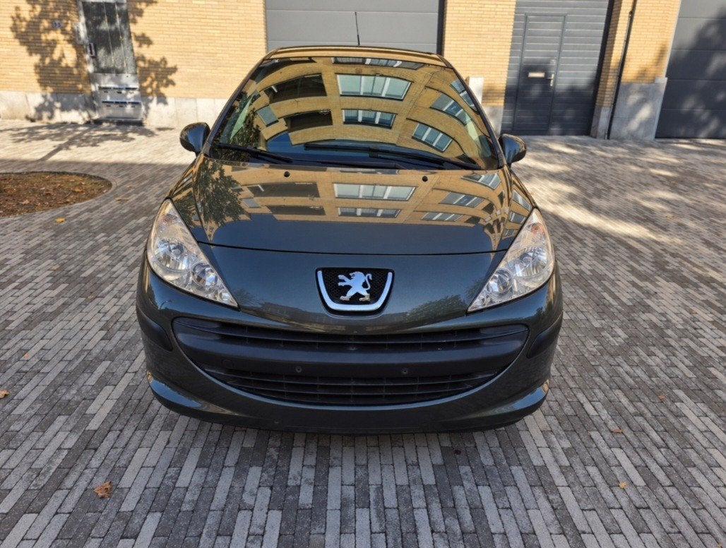 Peugeot 207 1.4 benzine, Auto's, Stof, Zwart, Elektrische ramen, 5 deurs