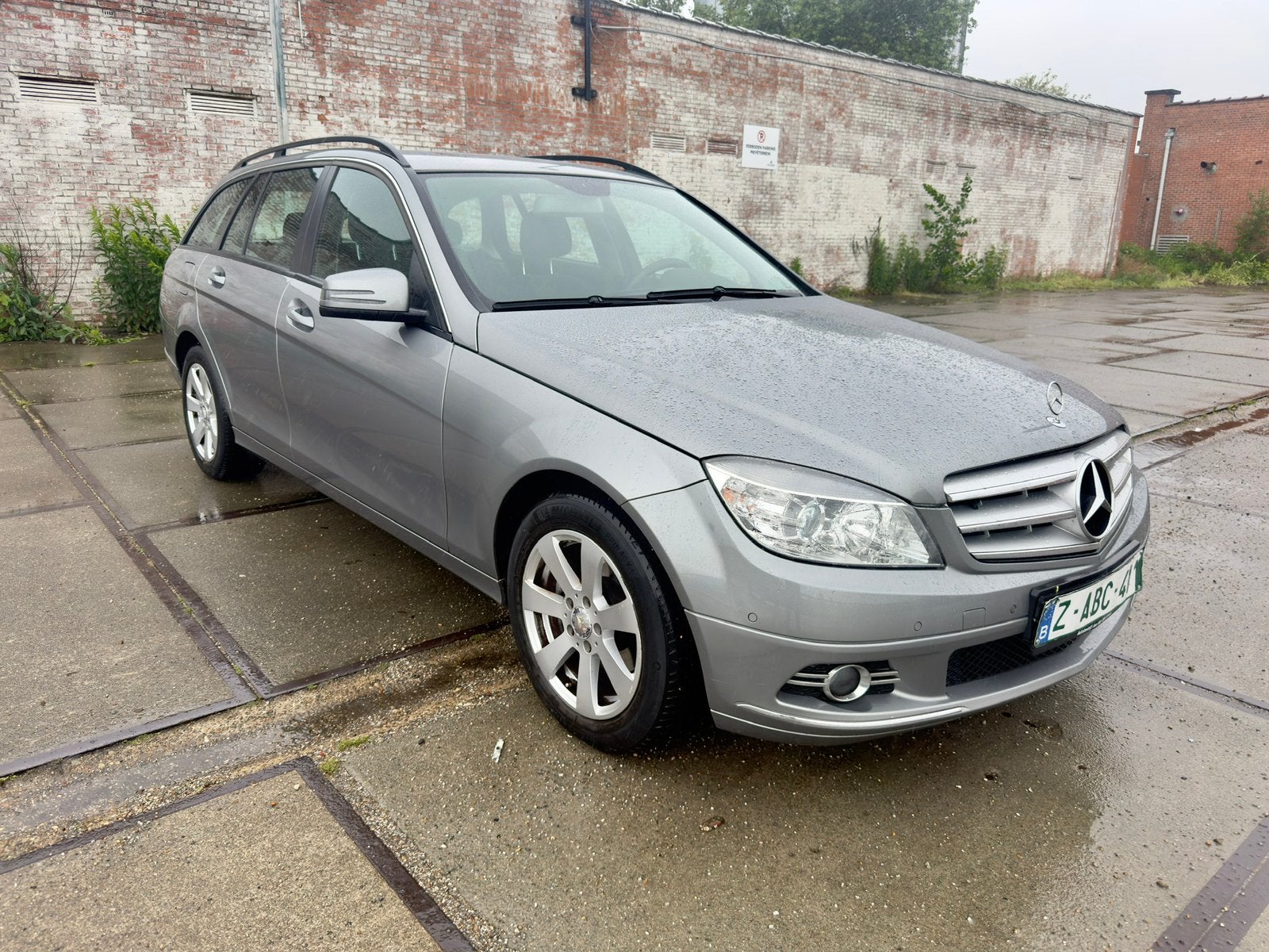 Mercedes C180 essence automatique pret imatricule à vendre, Argent ou Gris, Achat, Cruise Control, 1 kg