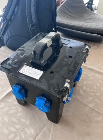 Stroomverdeelkast 400V-32A - BALS COMBI 716 AF + 20lm kabel, Bricolage & Construction, Électricité & Câbles, Comme neuf, Autres types