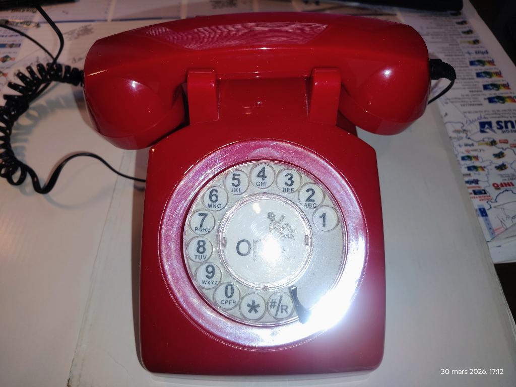 téléphone à cadran Opis 60 rouge avec carte SIM, Telecommunicatie, Vaste telefoons | Handsets en Draadloos, Zo goed als nieuw