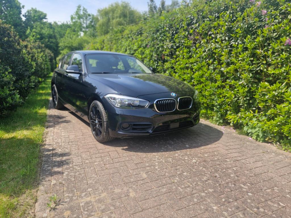 Bmw 118i automaat euro6 2018 67dkm reeds gekeurd vvk garanti, Auto's, BMW, Bedrijf, Te koop, 1 Reeks, ABS, Airbags, Airconditioning