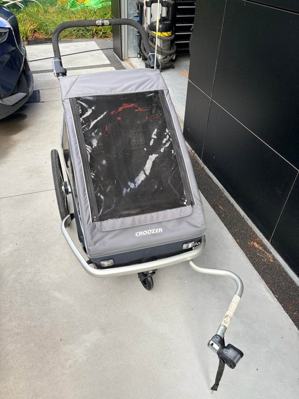 Fietskar croozer vaya 2, Ophalen, Zo goed als nieuw