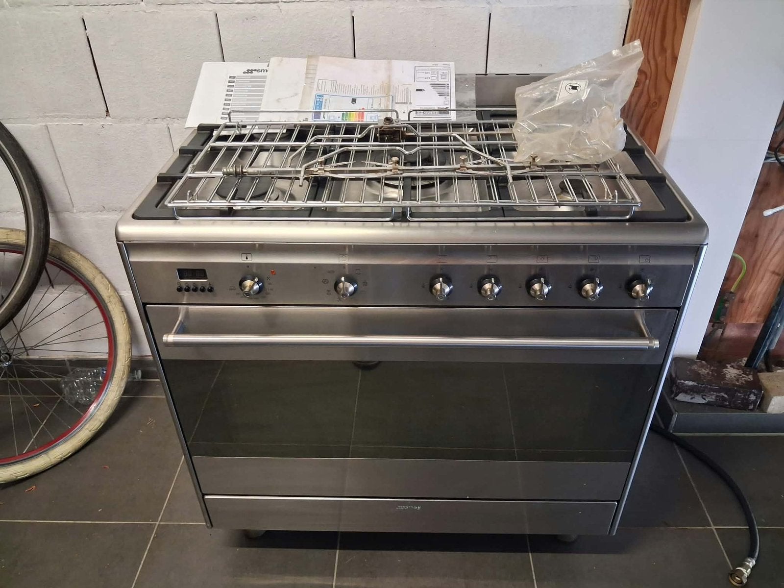 Te koop fornuis smeg, Elektronische apparatuur, Ophalen, Gebruikt, Energieklasse A of zuiniger, Gas