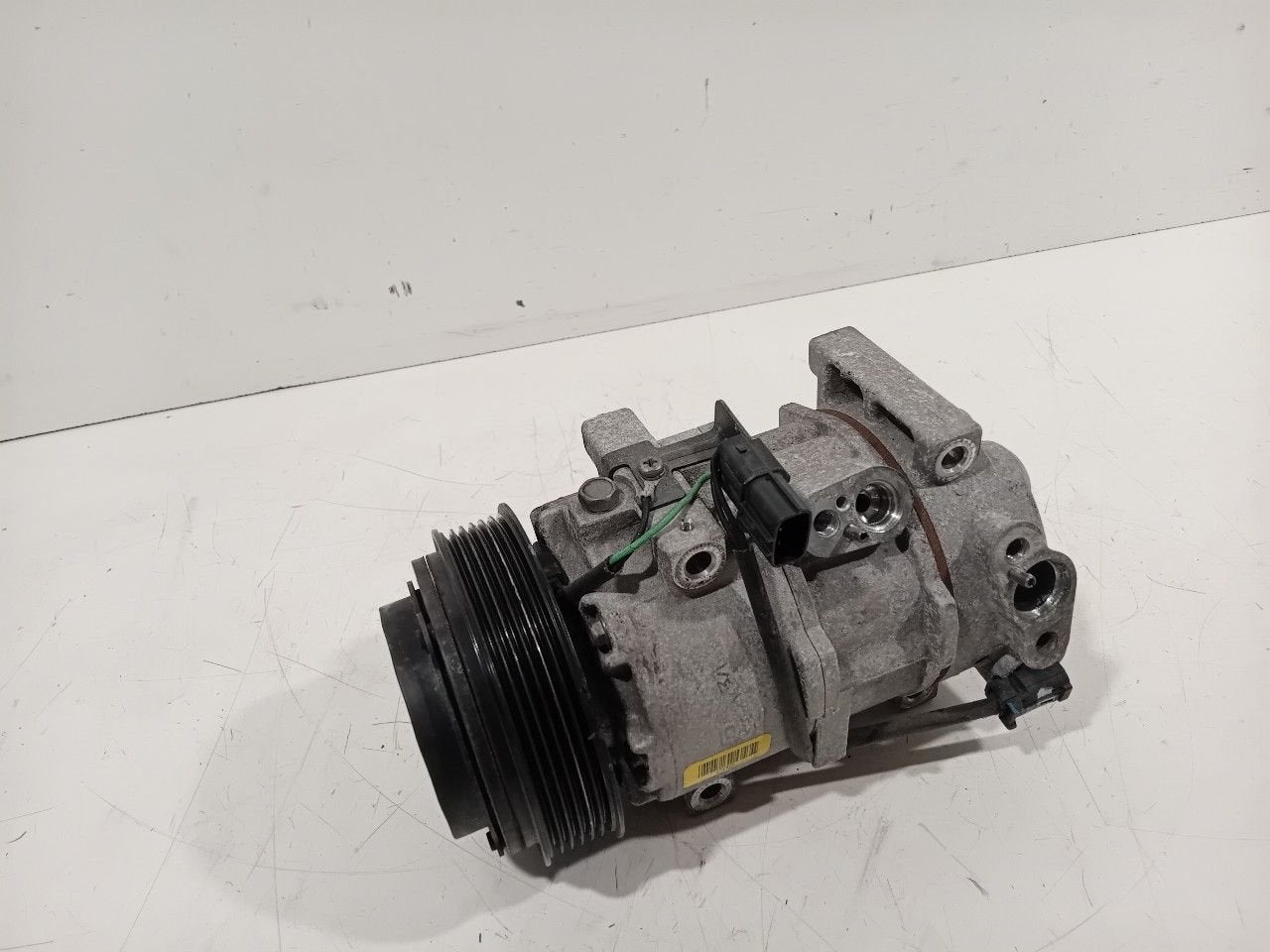 Airco pomp Hyundai Kona, Onderdelen@venauto.nl, Van der Ven Autorecycling B.V., Gebruikt, Ettenseweg 76, 4706 PB Roosendaal, The Netherlands