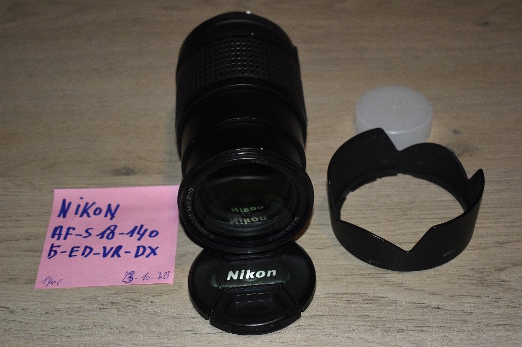 Nikon AF-S 18-140 G ED DX VR avec filtre UV, TV, Hi-fi & Vidéo, Enlèvement ou Envoi, Utilisé, Monture Nikon F, Housse/sac de protection