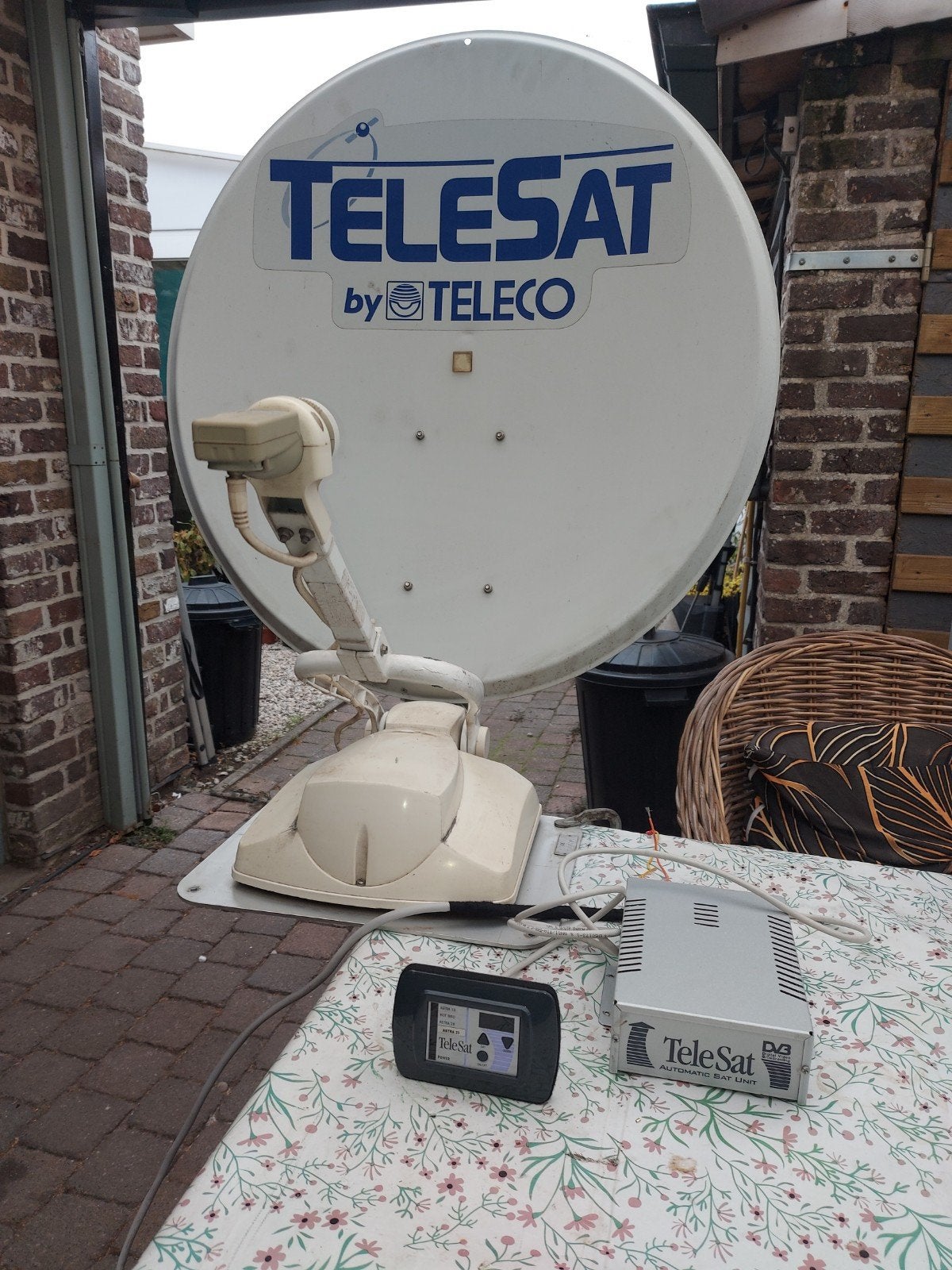 automatisch satelliet, Ophalen