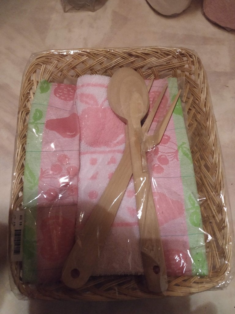 rieten mandje met keukenhanddoeken, houten keukenbestek.., Huis en Inrichting, Keuken | Textiel, Ophalen of Verzenden, Nieuw