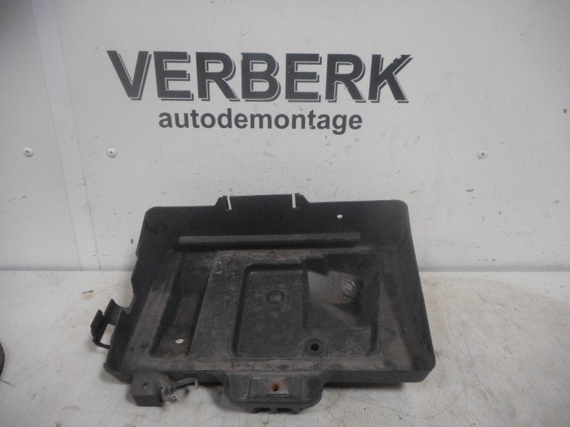 BAC A BATTERIE Opel Astra G (F07) (gm24449812), Opel, Opel Automobile GmbH, Utilisé, Kontakt-opel@opel.com