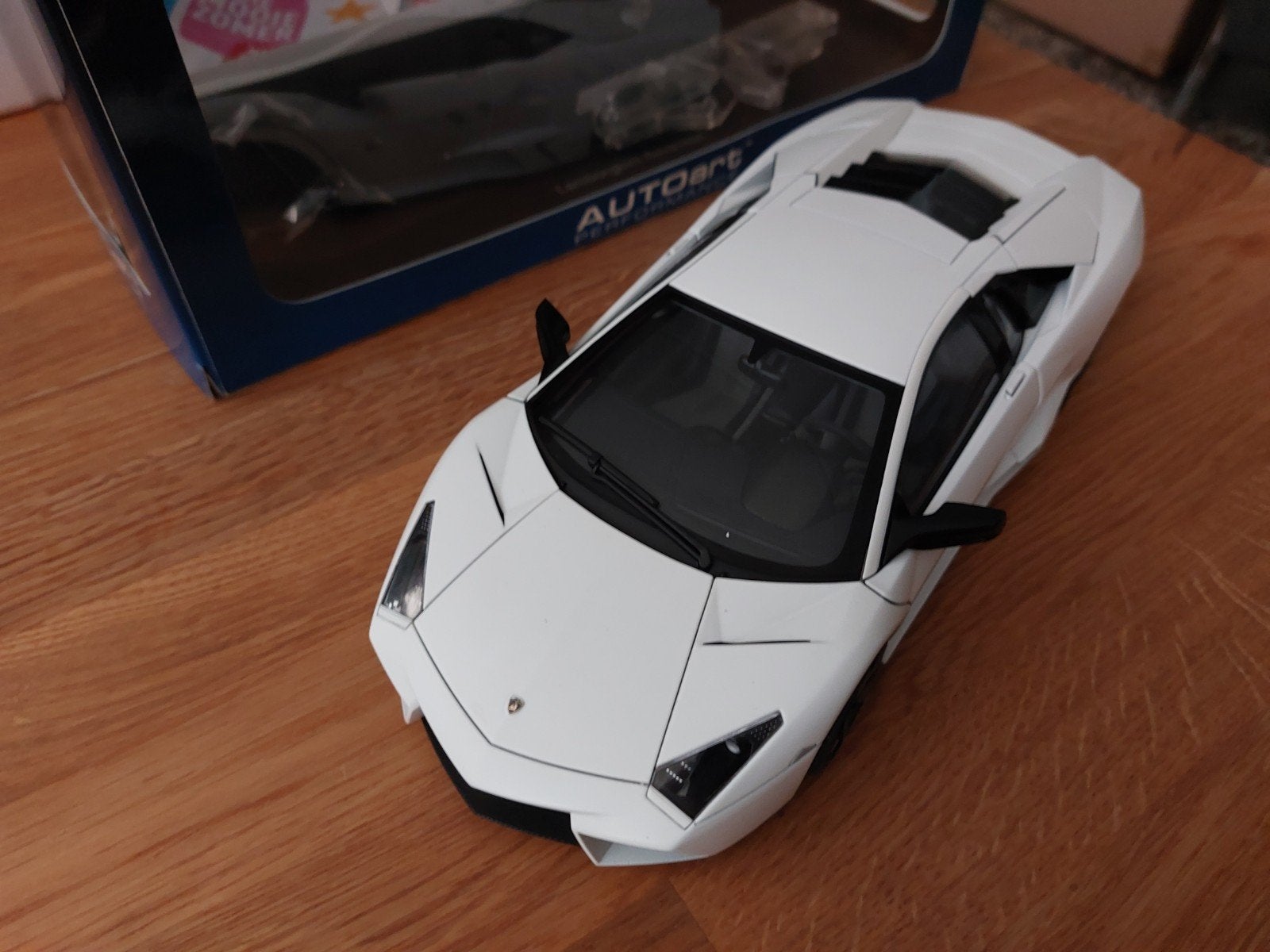 Autoart 74594 1/18 Lamborghini Reventon wit, Ophalen of Verzenden, Nieuw, Auto, Autoart